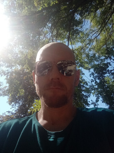 Lackó38 társkereső