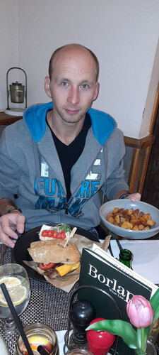 Zoli440 társkereső