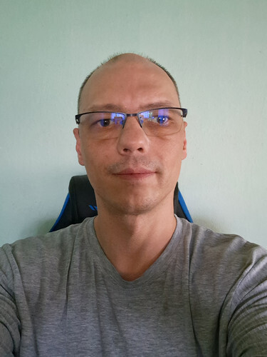 Robi01 társkereső