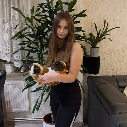 Angelina Dehlow társkereső