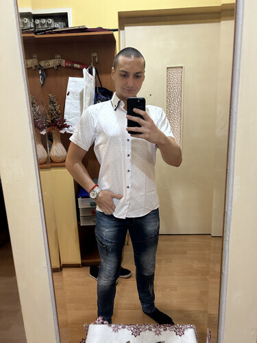 Adam maldini társkereső