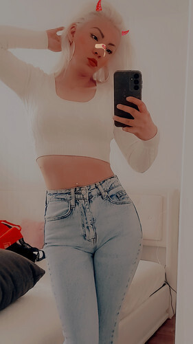 Alexandra23 társkereső
