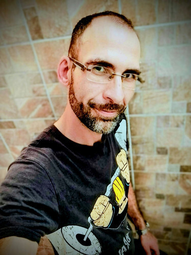 Zoli0320 társkereső