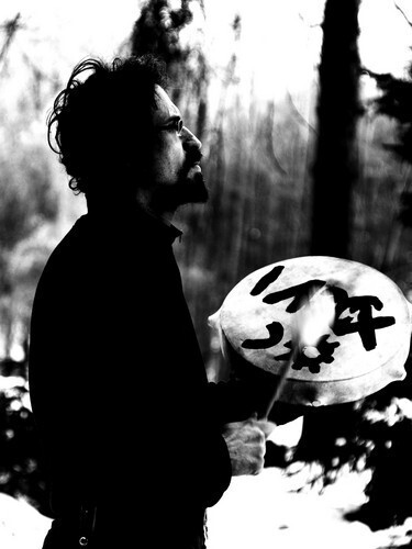 Hollóember társkereső