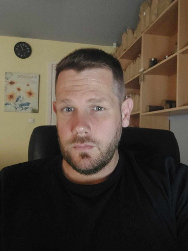 István03 társkereső