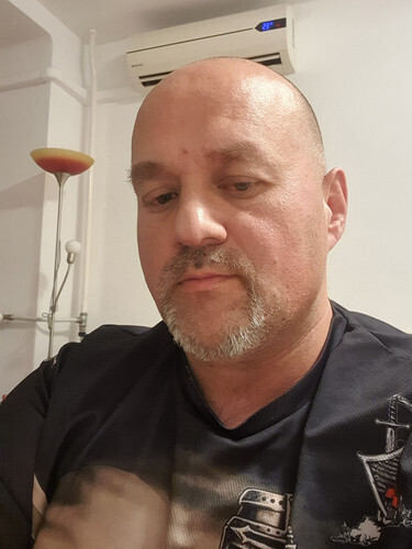 Keresemőtanőt társkereső