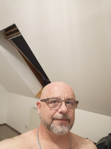 Csabi46 társkereső