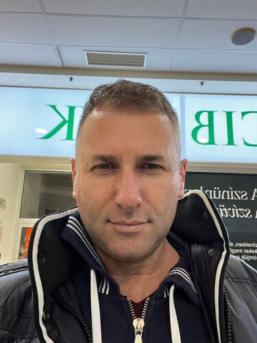 Az életművész társkereső