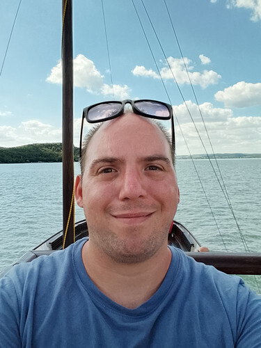 alone with you társkereső