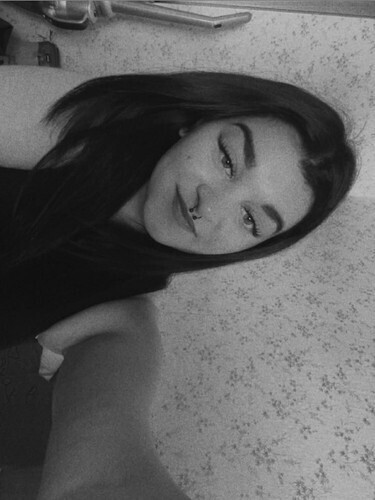 Ingatlanközvetítő társkereső