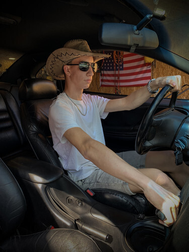 Dominik_V8 társkereső