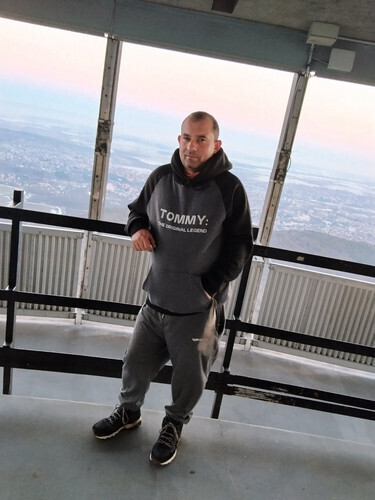 zotyiii84 társkereső