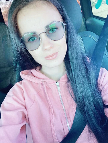 Futár Csajszi társkereső