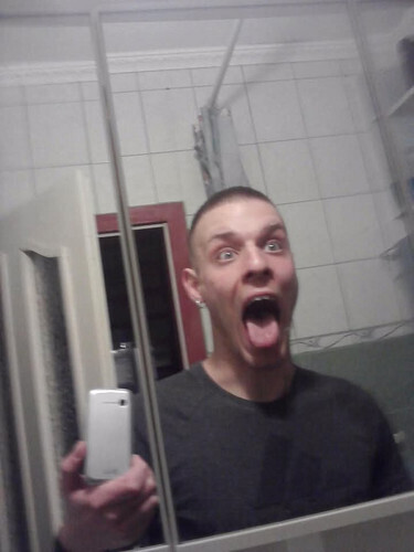 Zoli1991 társkereső