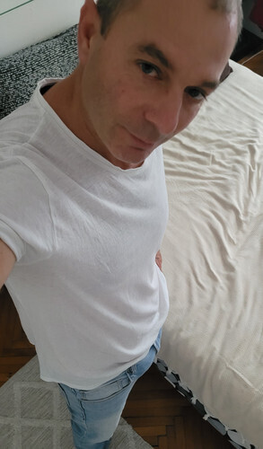 Brian társkereső