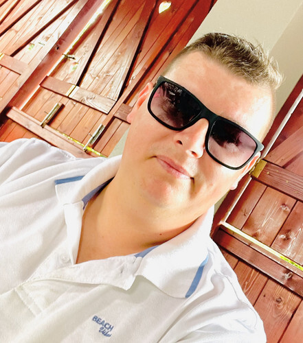 Ezüst utazó társkereső