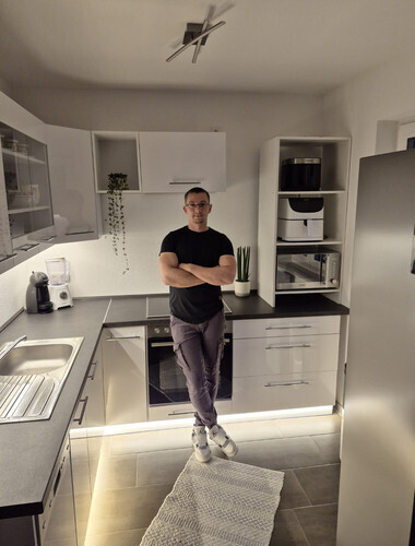 Adam1992 társkereső