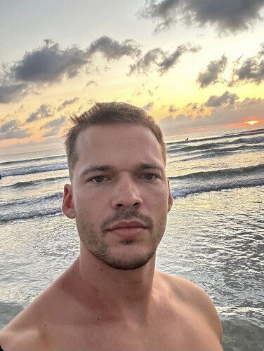 Adamlfx társkereső