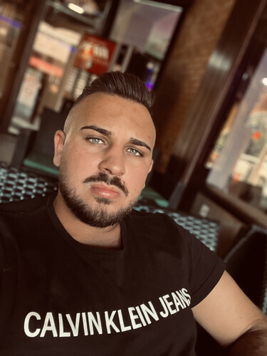 Zsolt29 társkereső